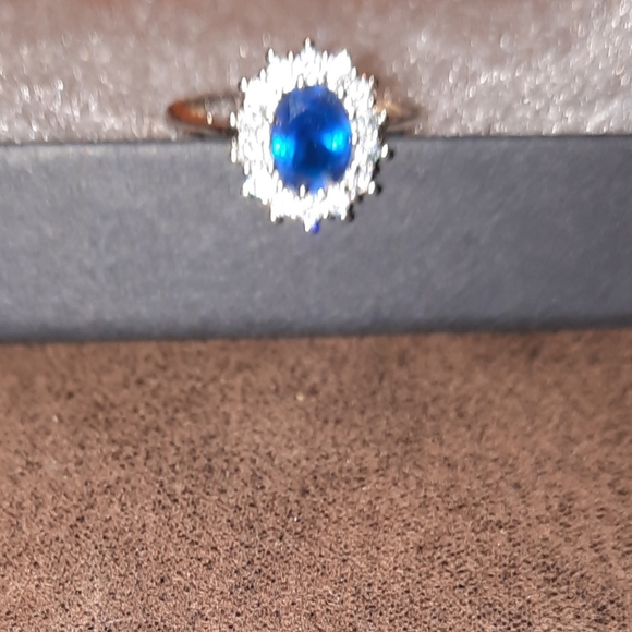 Silver Large Blue Oval Clear Stone Cocktail Ring - Picture 11 of 14